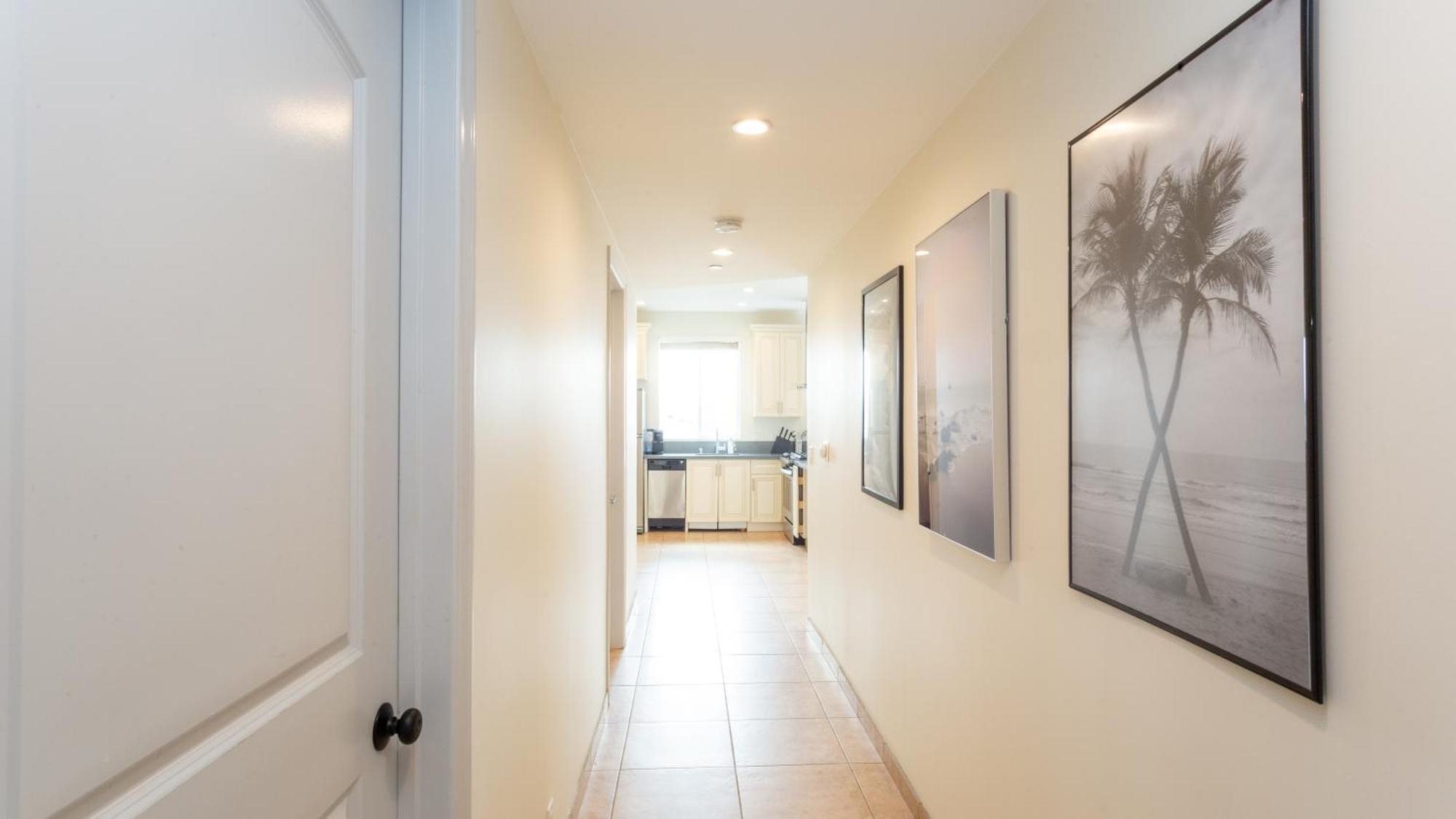 Three-Bedroom Hollywood Condo Los Angeles Extérieur photo
